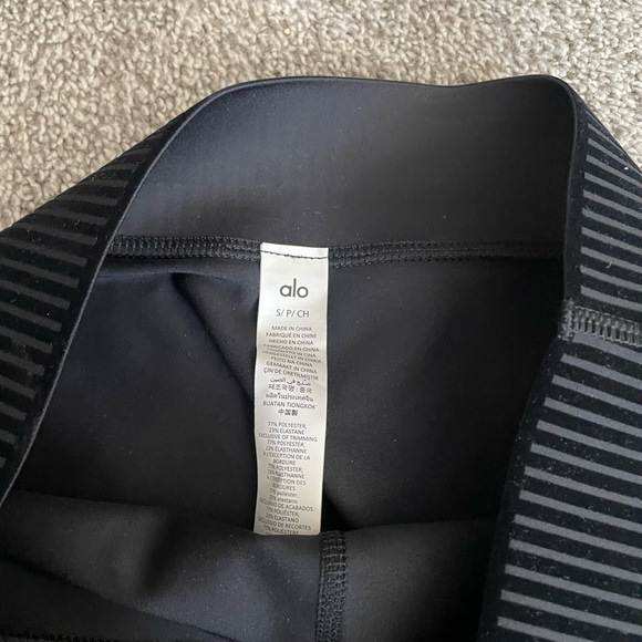 NWOT Alo Airlift High Waist 7/8 Line Up Leggings Sz S - Picture 8 of 11